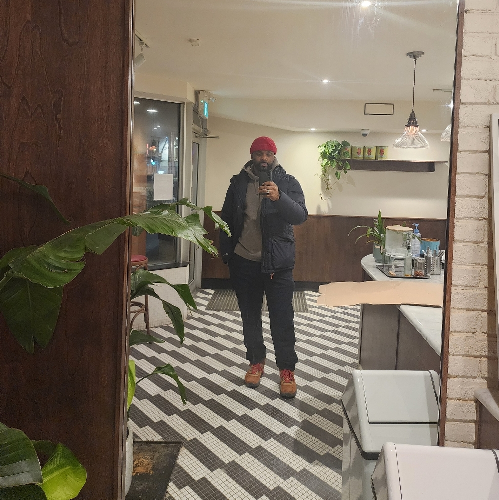 Meet your Posher, Cedric